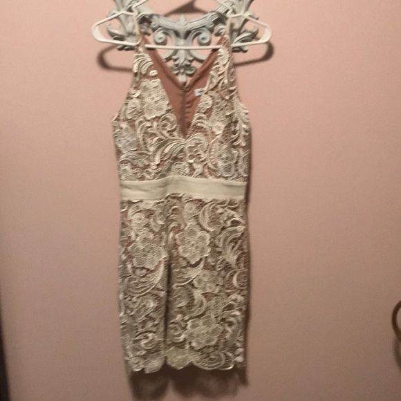Off White lace & nude mini dress - Picture 3 of 3